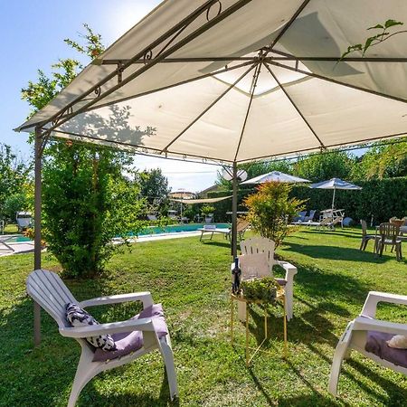 Villa Gabriella Apartments ลุคคา ภายนอก รูปภาพ